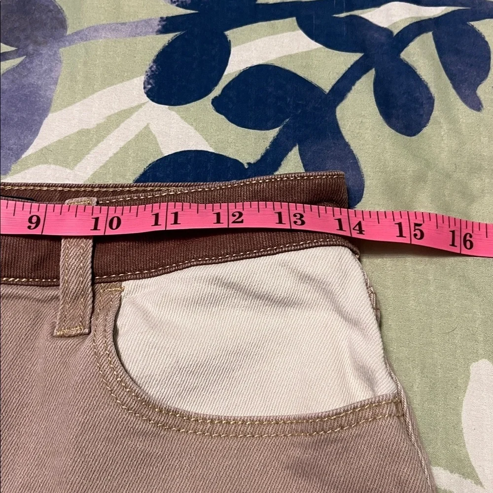 Hollister patched look short shorts denim. Multi browns